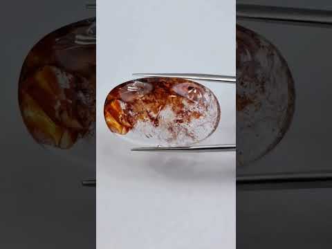 46.20ct Quartzo com inclusão 34x20mm