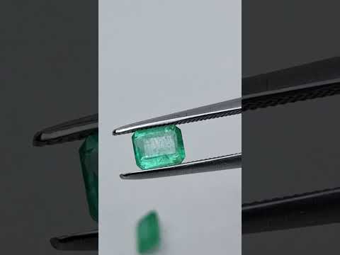 1.10ct Esmeralda 6.5x4.5mm