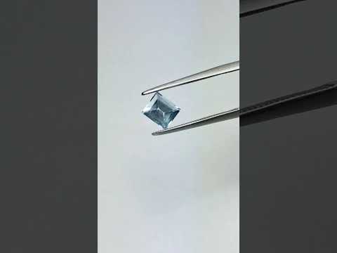 0.75ct Água-marinha 6x5mm