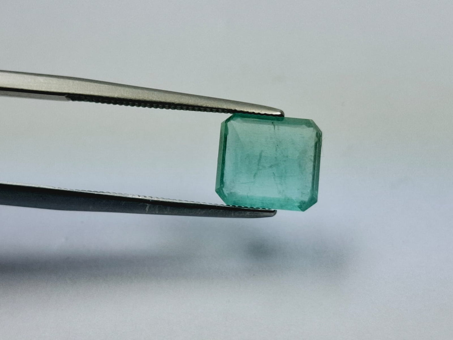 2.40ct Emerald 9mm