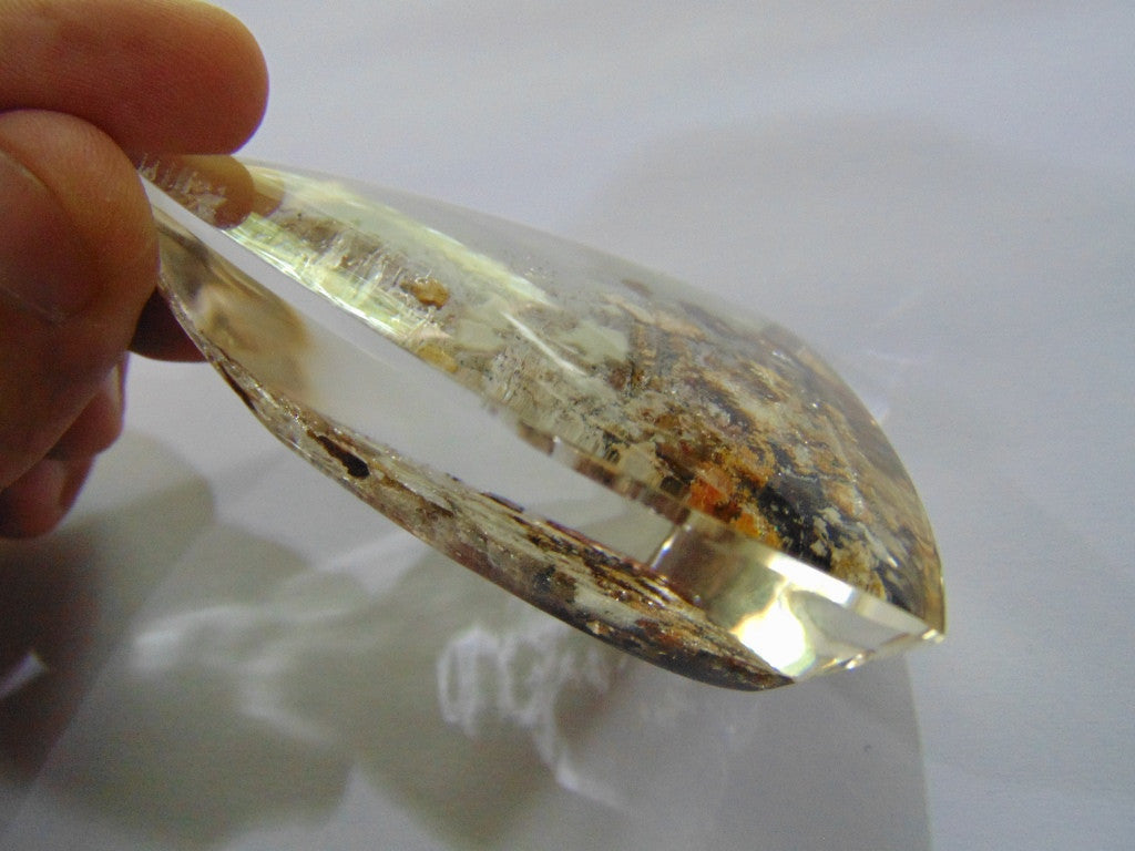 634ct Quartz Inclusion