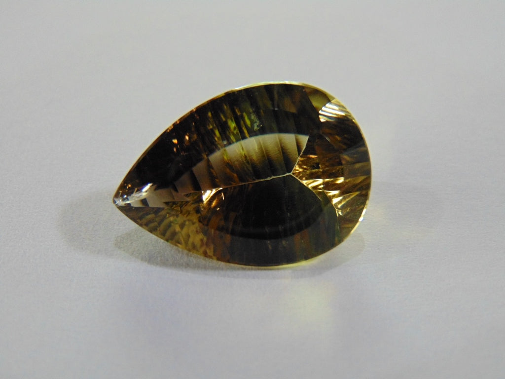 18.20ct Quartz (Green Gold)