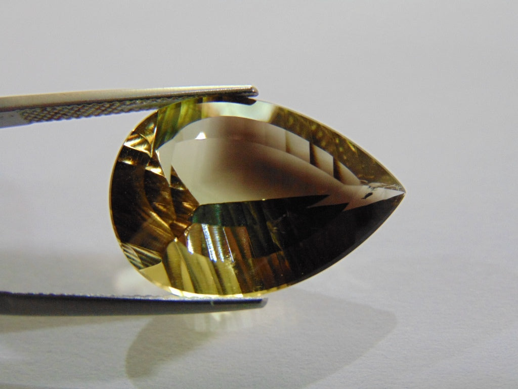 18.20ct Quartz (Green Gold)