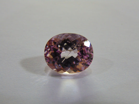 Kunzita 9,80ct com agulha 14x12mm