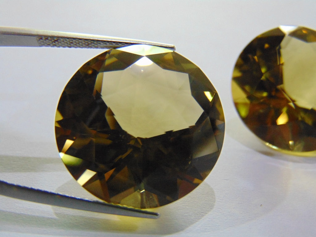 67.90ct Green Gold 22mm