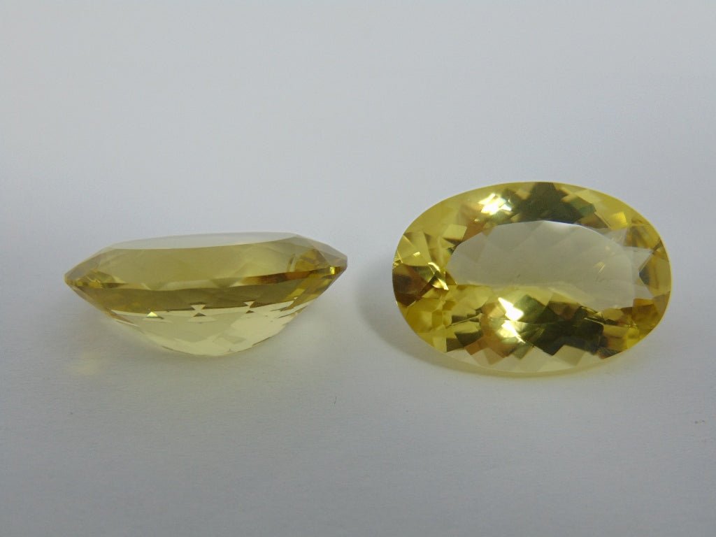 37.40cts Quartz (Green Gold)