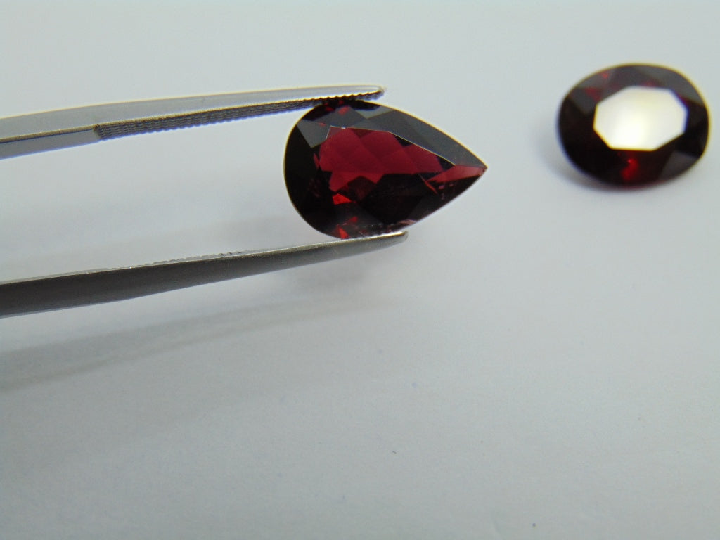 9ct Garnet 13x9mm 12x9mm