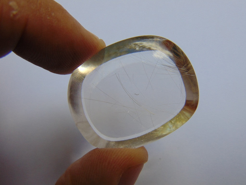 Inclusão de quartzo 69,50ct 32x26mm