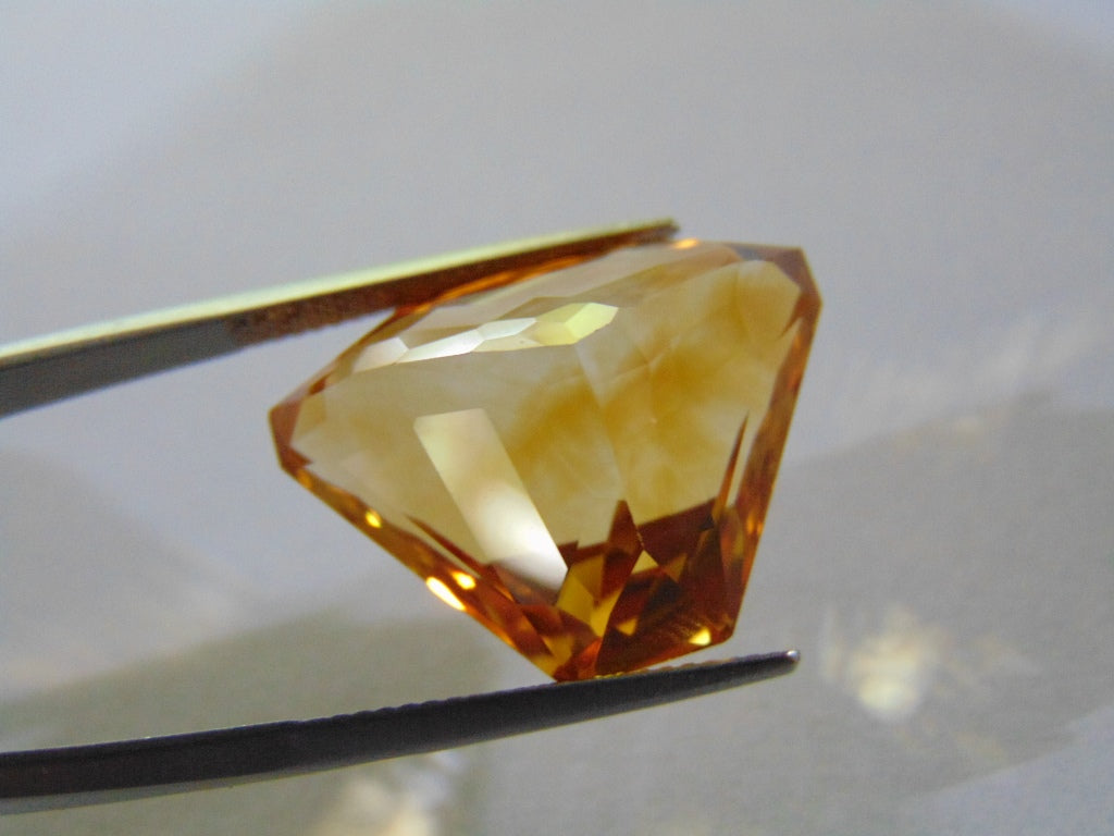 28.80ct Citrino 23x17mm