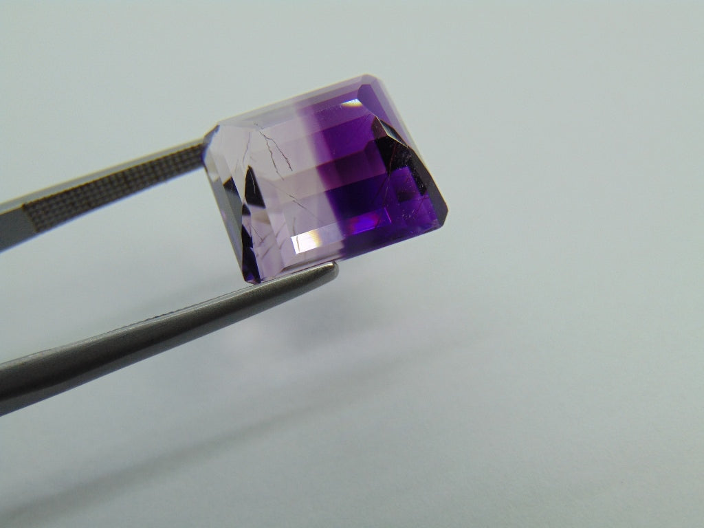 11.55cts Amethyst (Bicolor)