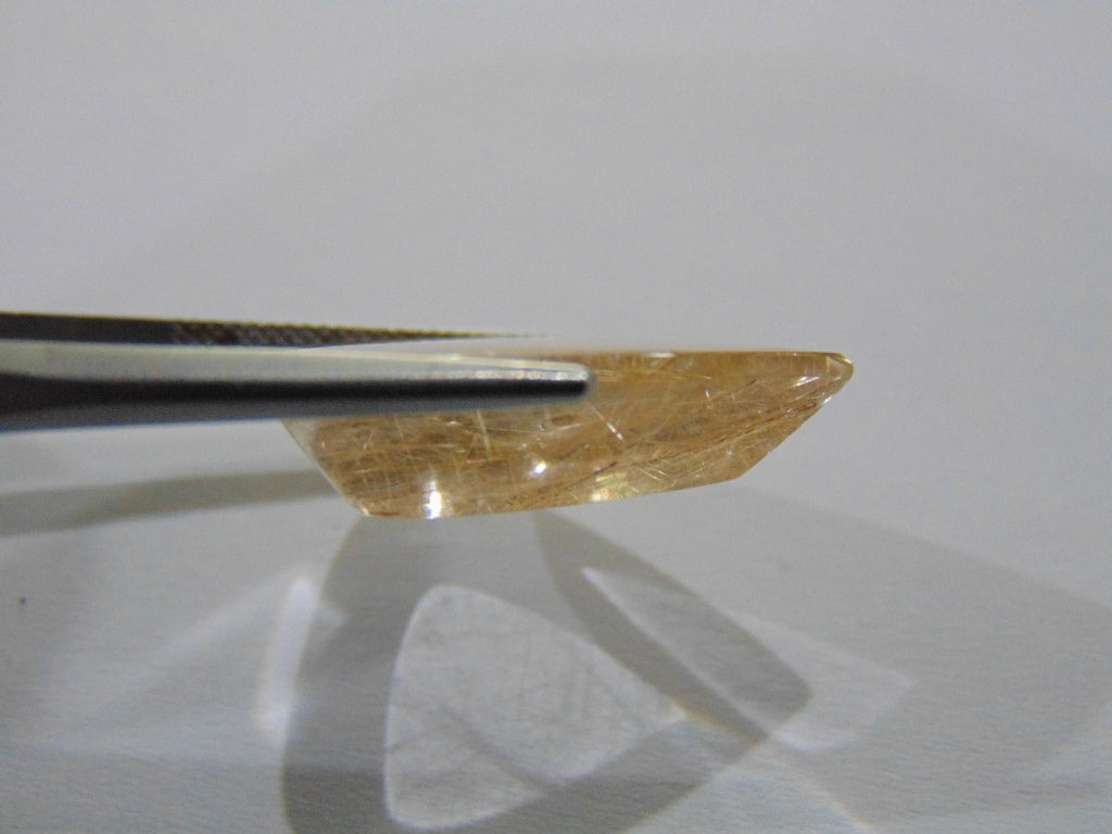 21.60ct Quartz With Rutile 24x20mm