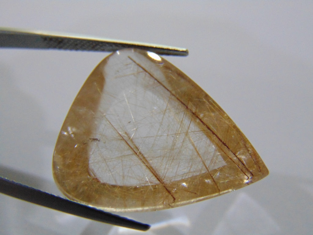 21.60ct Quartz With Rutile 24x20mm