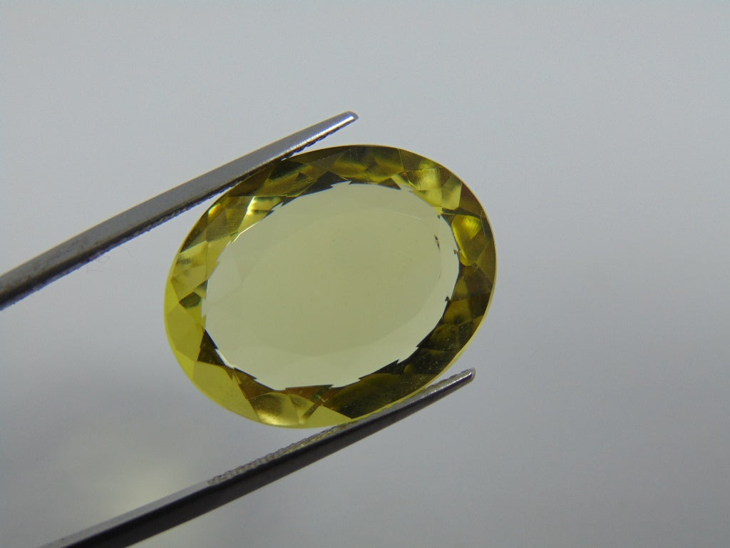 Quartzo de 25,10 cts (ouro verde)