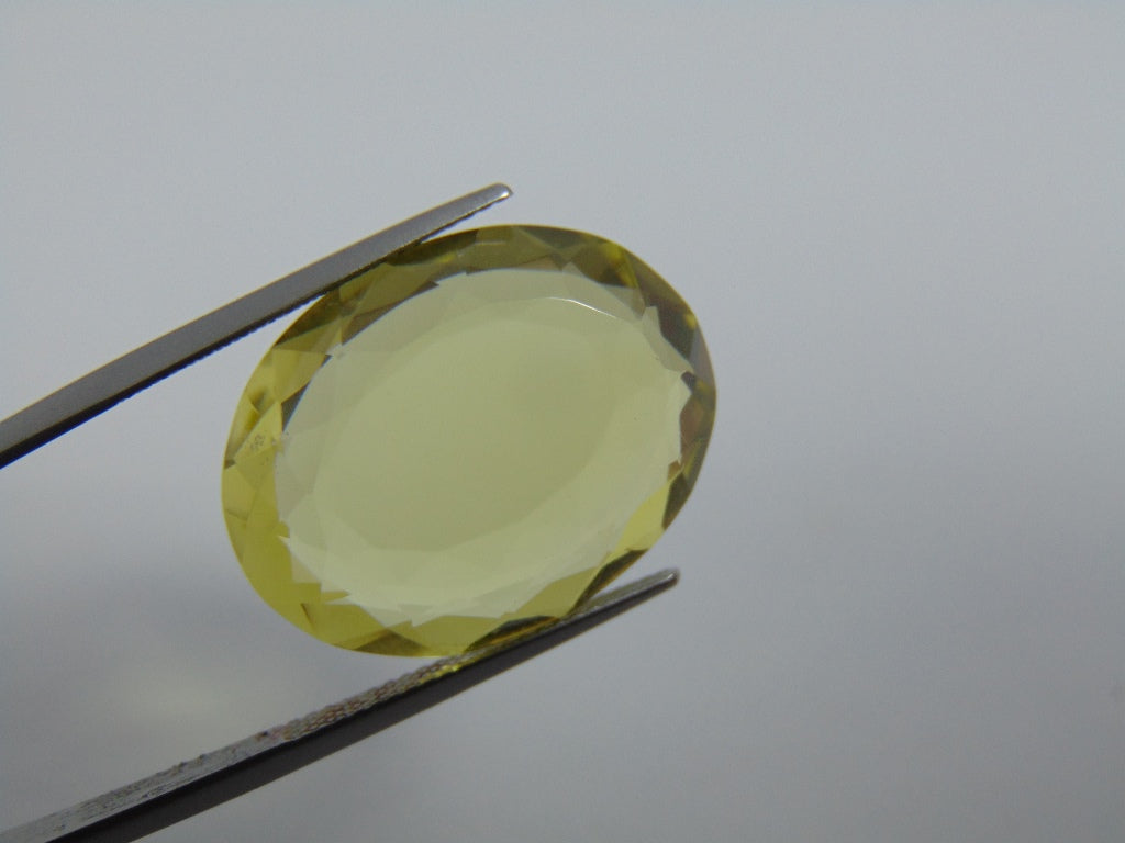 Quartzo de 25,10 cts (ouro verde)