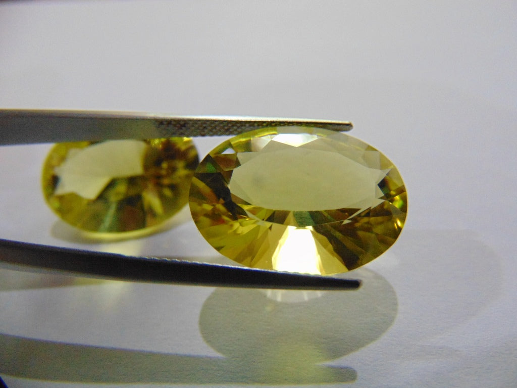 Par de ouro verde 28,90 quilates 20 x 15 mm