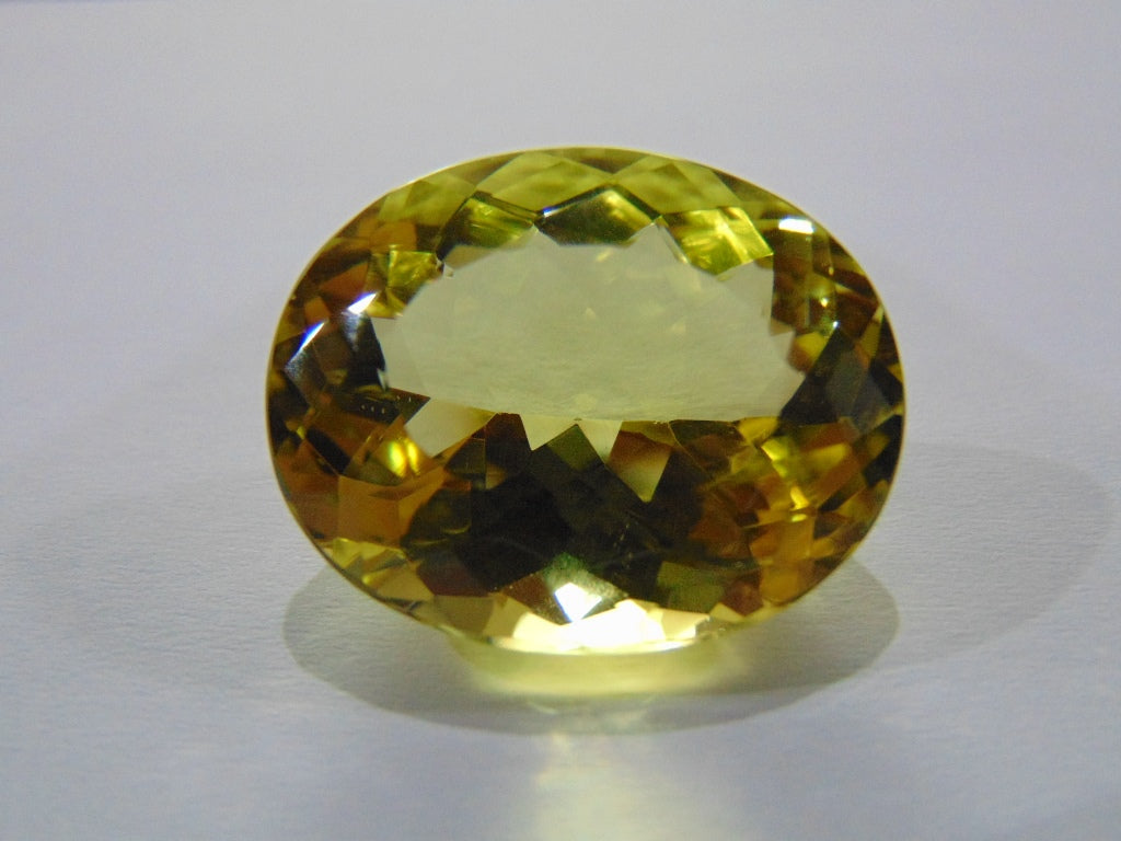 Ouro Verde 48,80 quilates 27x21,5mm