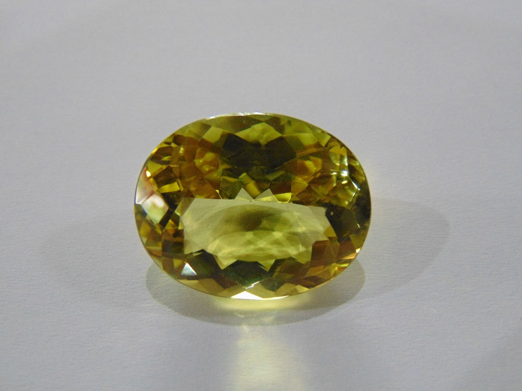 Ouro Verde 48,80 quilates 27x21,5mm