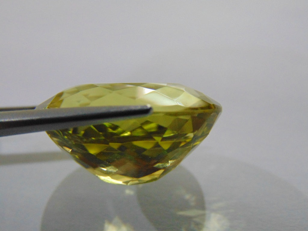 Ouro Verde 48,80 quilates 27x21,5mm