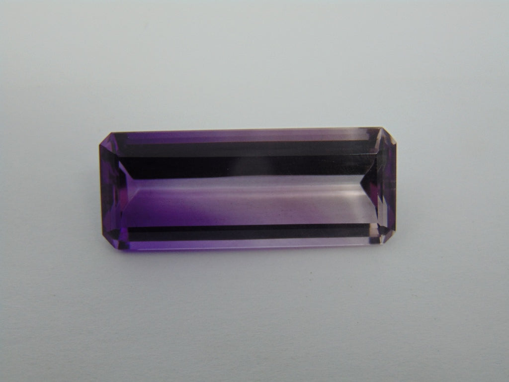 38.40cts Amethyst (Bicolor)