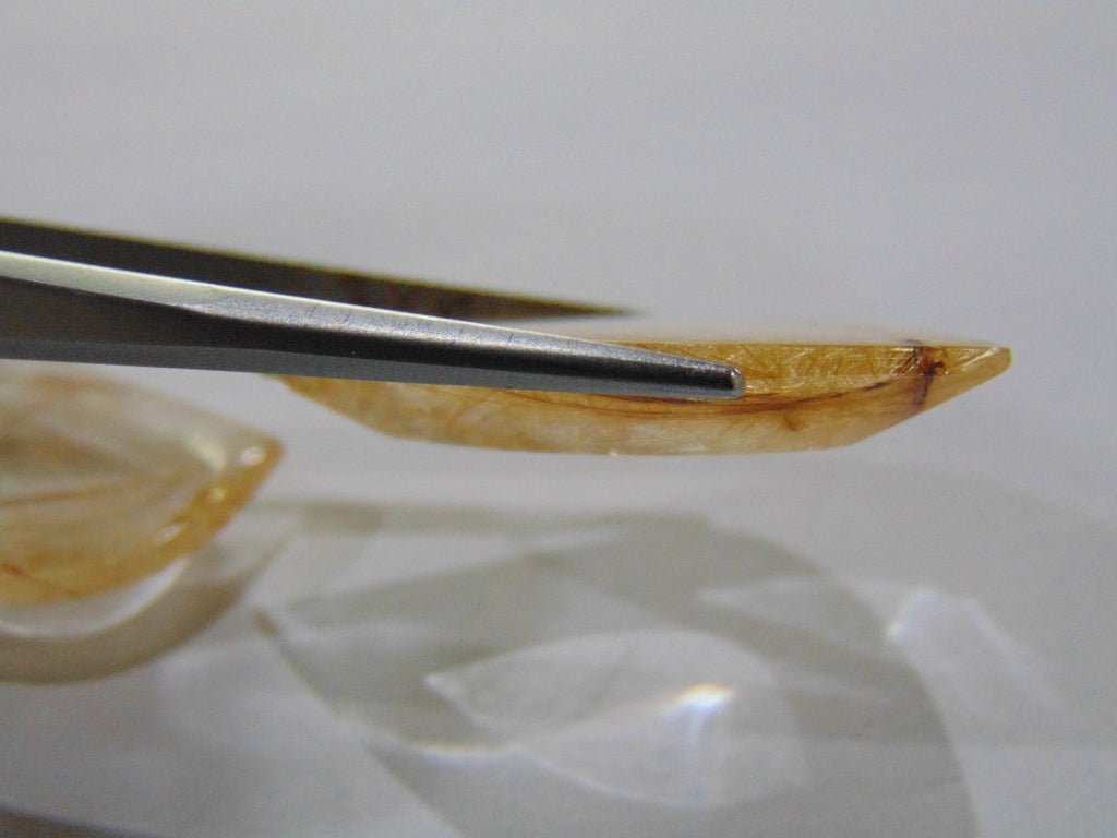 37.30ct Rutile (Golden)