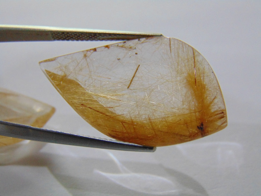 37.30ct Rutile (Golden)