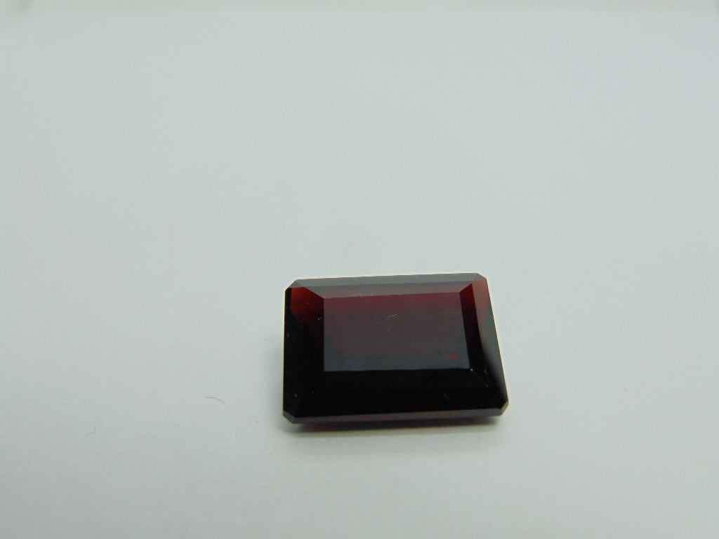 28.40ct Garnet 19x15mm