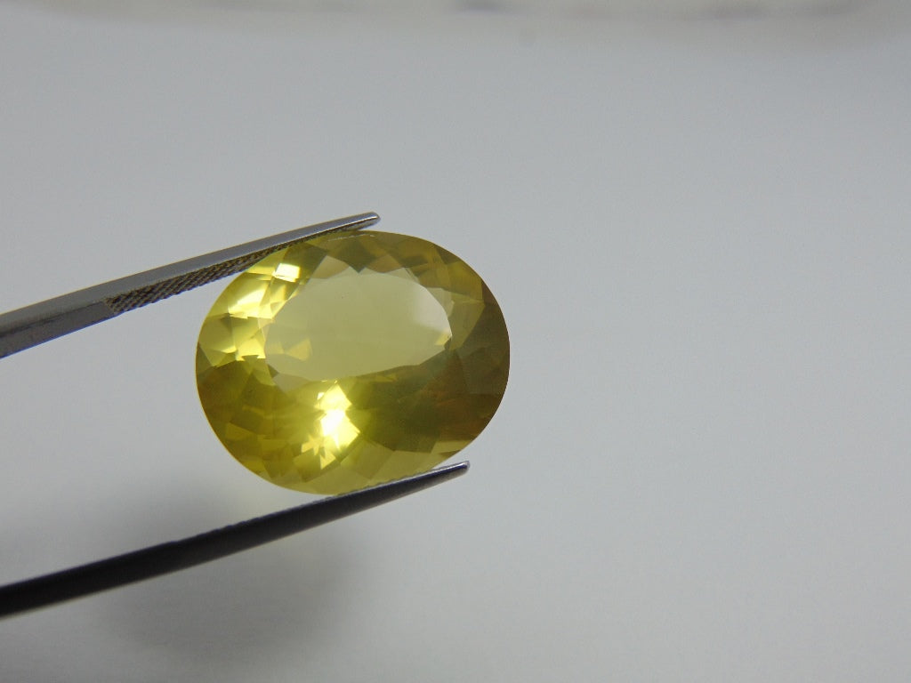 23.60cts Quartz (Green Gold)