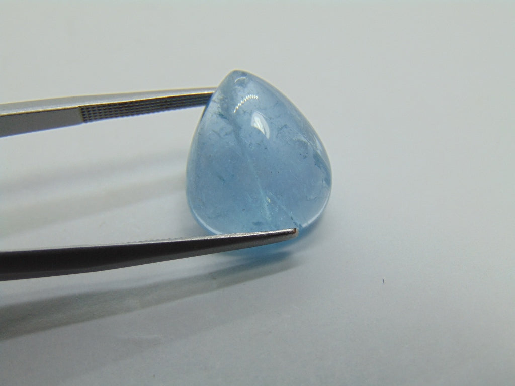 9,80 ct Aquamarine Cabochon 16x14mm