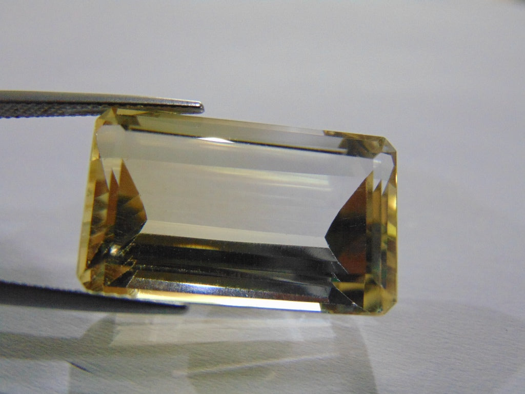 28.70ct Green Gold Bicolor 23x14mm