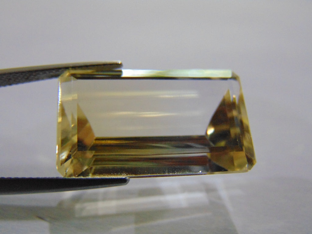 28,70 quilates ouro verde bicolor 23 x 14 mm