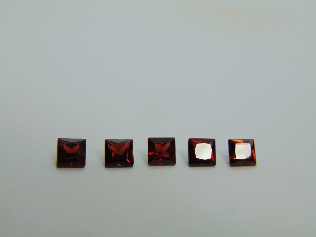 3.70ct Garnet Calibrated 5mm