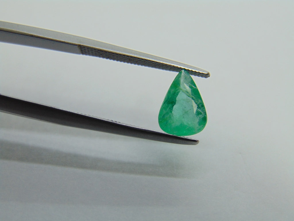 0.95ct Emerald 9x6mm