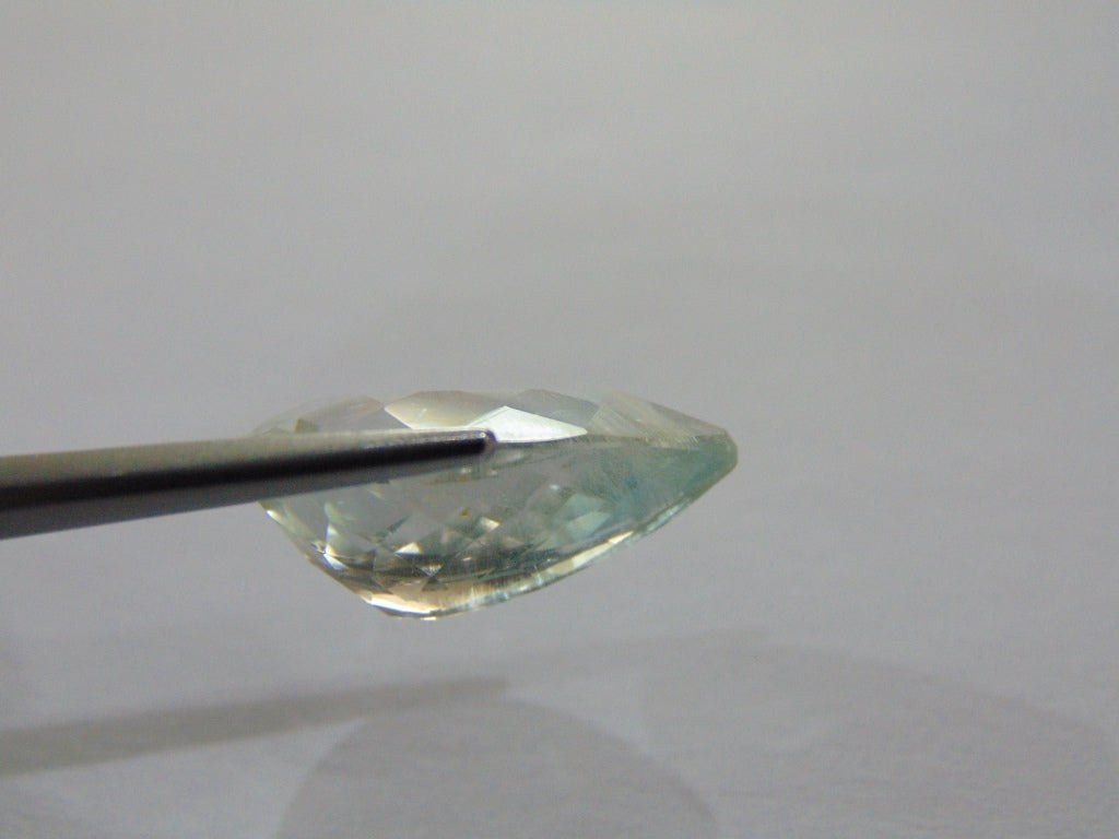 21.60ct Topaz (With Needle) Natural Color