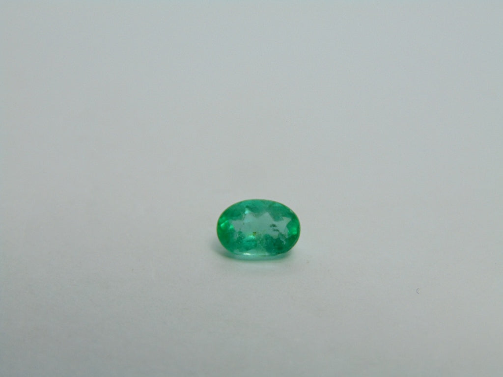 0.89ct Emerald 7x5mm