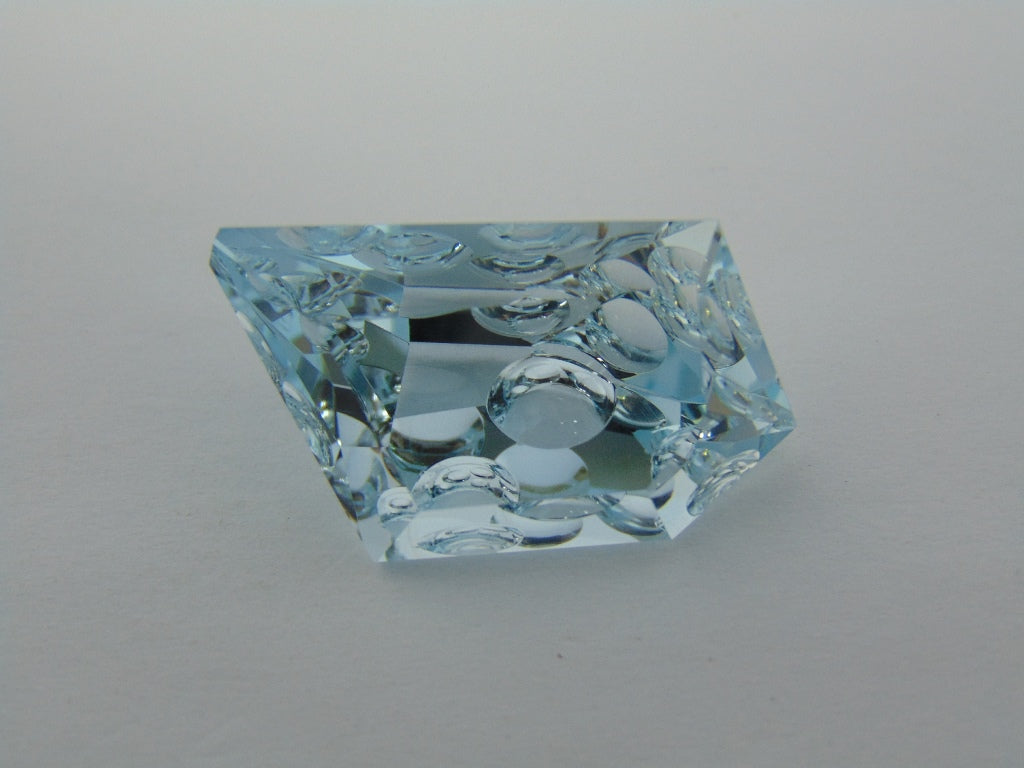 47.40cts Topaz Bubble 30x16mm