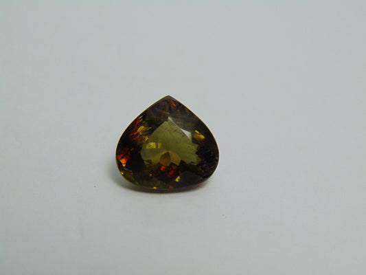 8,78 ct Andaluzita 15x13mm