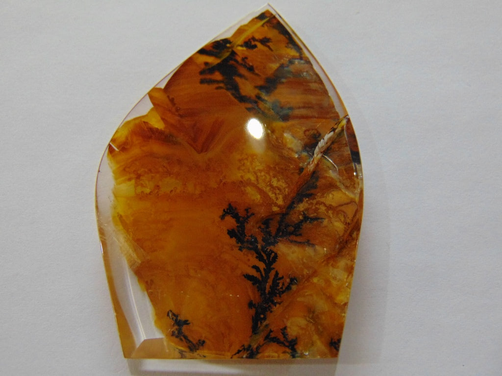 155,50ct Dendrito 65x44mm