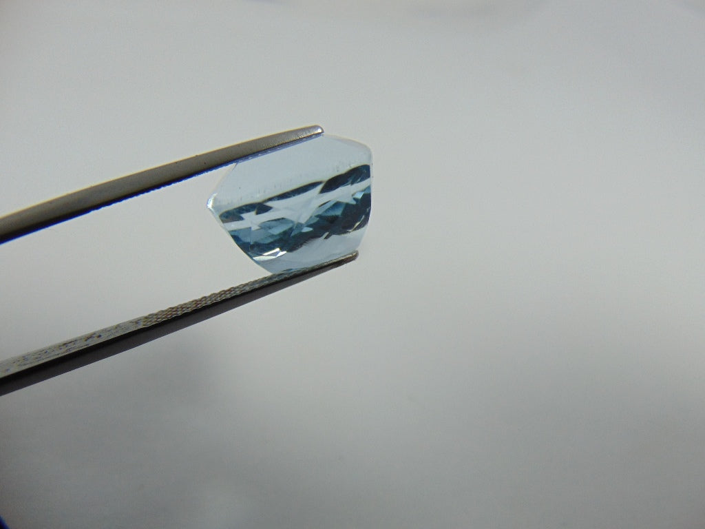 20.80ct Topaz Sky 14mm