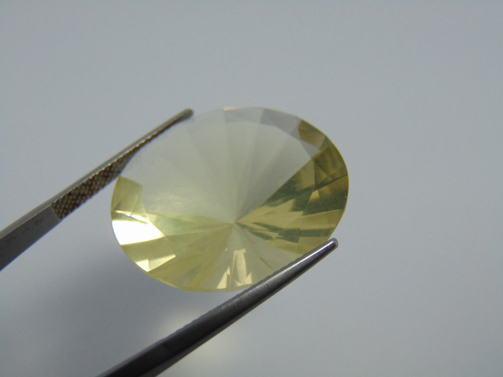 31.90cts Quartz (Green Gold)