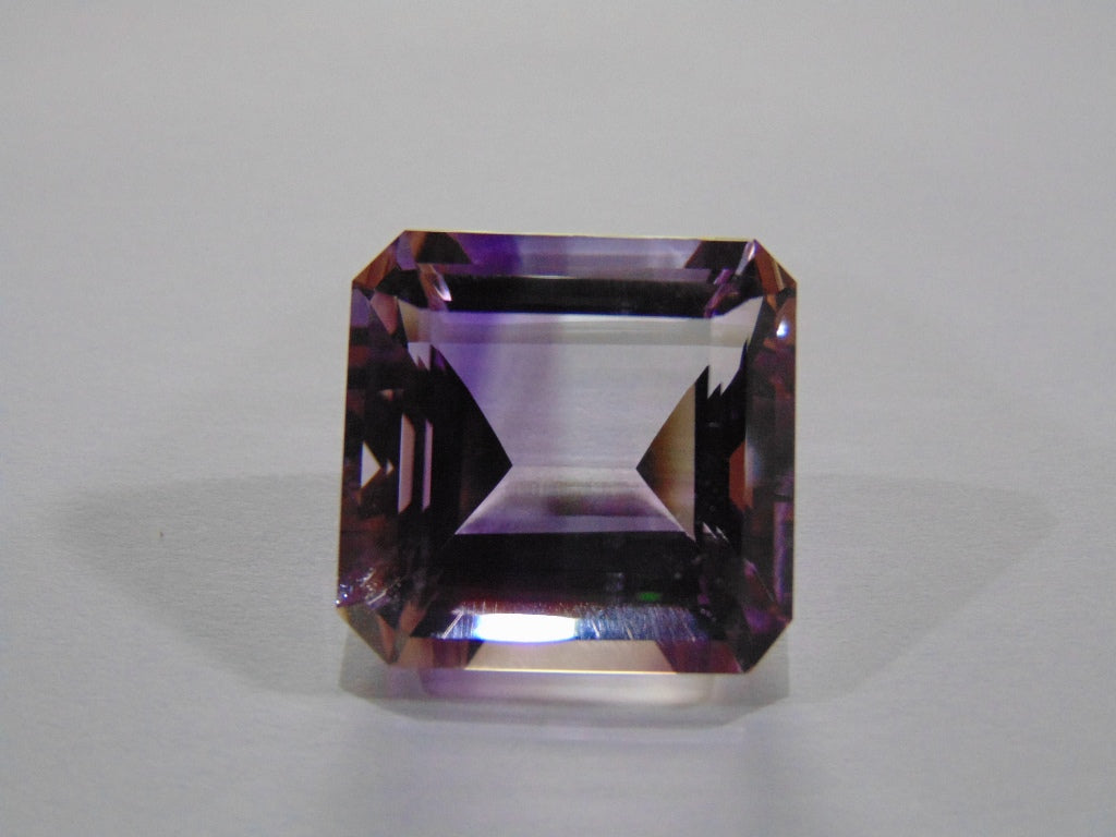 45,90 ct Ametista (Bicolor)