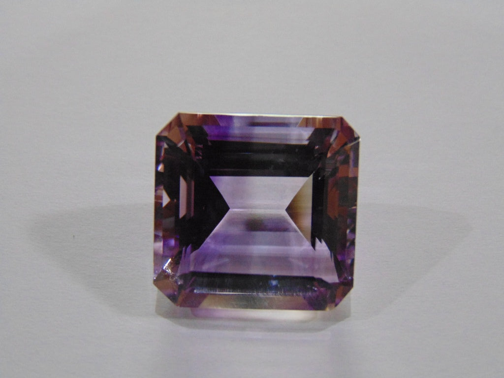 45,90 ct Ametista (Bicolor)