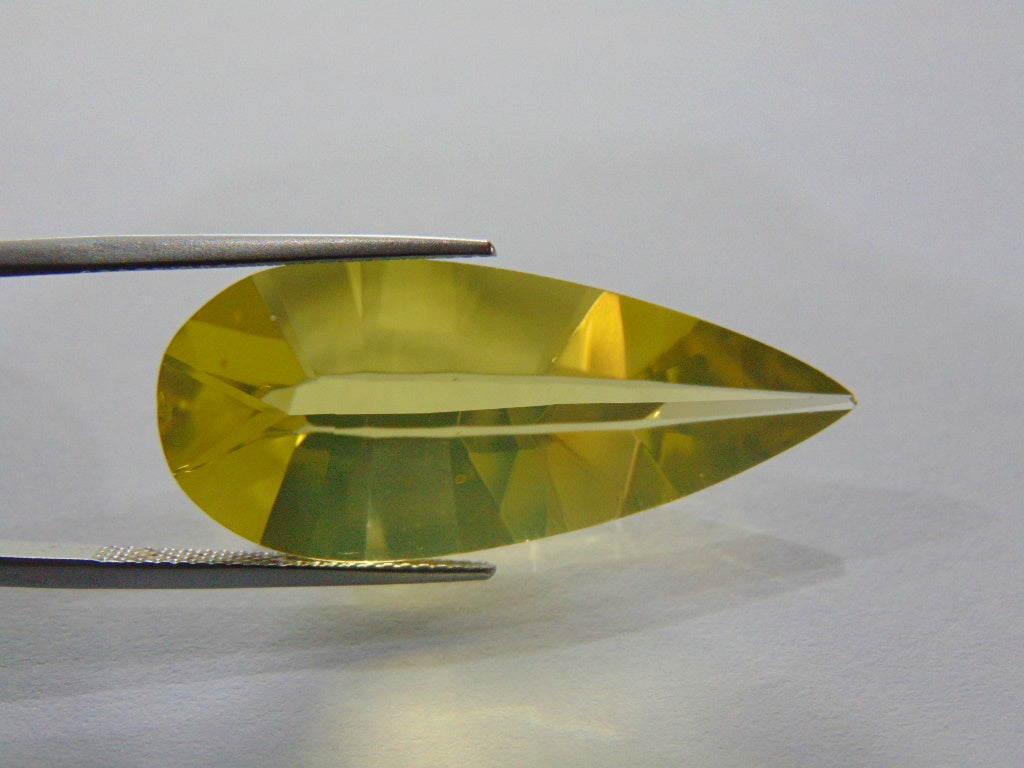 Ouro Verde 24,10 quilates 34 x 15 mm