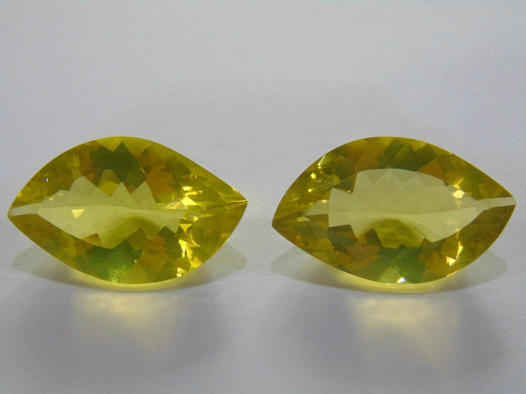 61ct Green Gold Pair 32X10mm