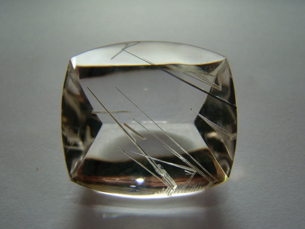 56ct Quartz With Inclusion (Needle)