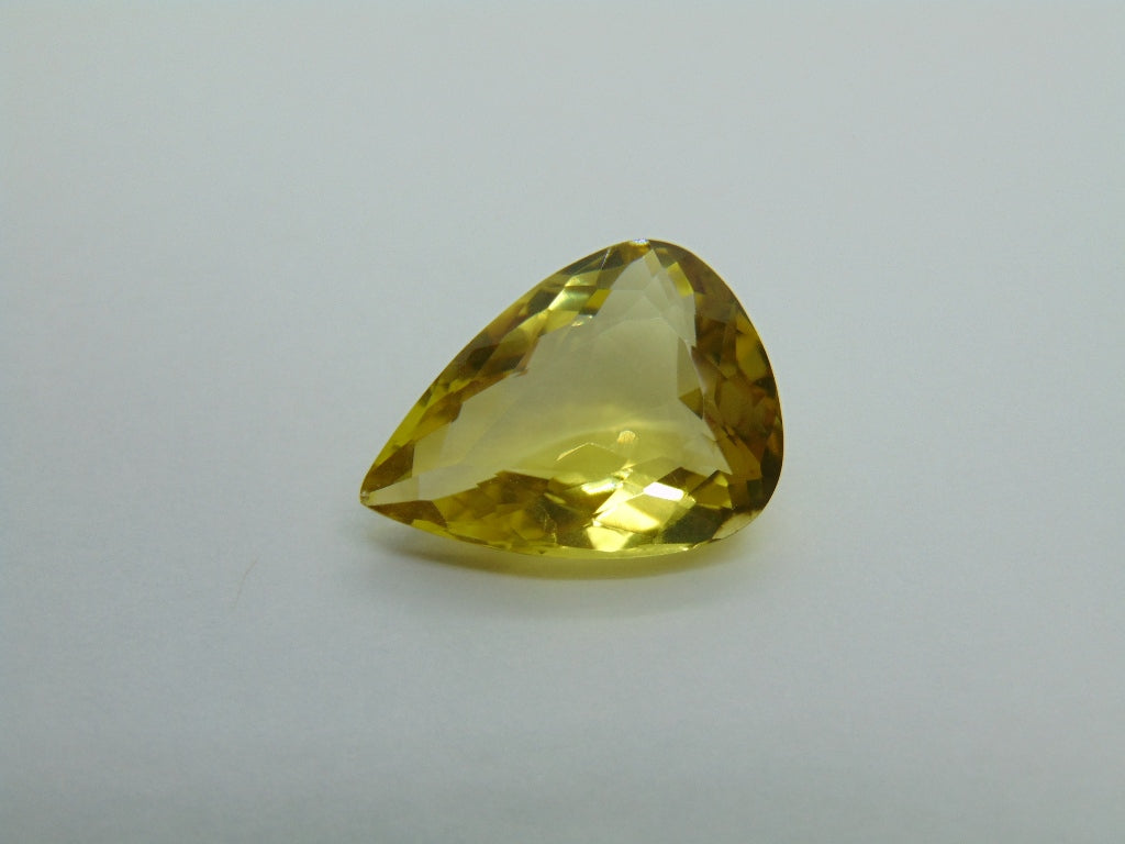 Quartzo de 15,20 quilates (ouro verde)