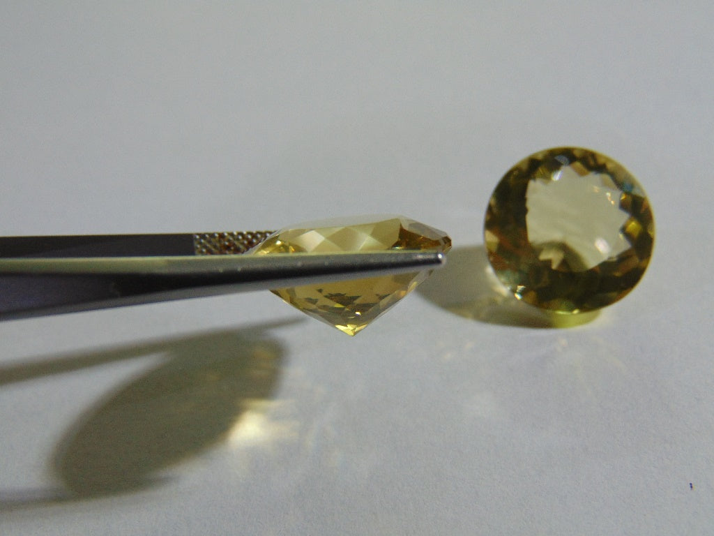 28ct Quartz (Green Gold) Pair