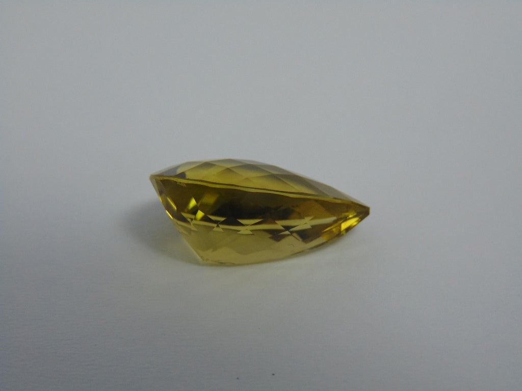 Quartzo de 16,60 quilates (ouro verde)