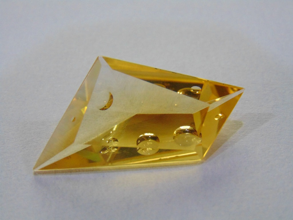 19.90ct Citrine With Bubbles 36x16mm