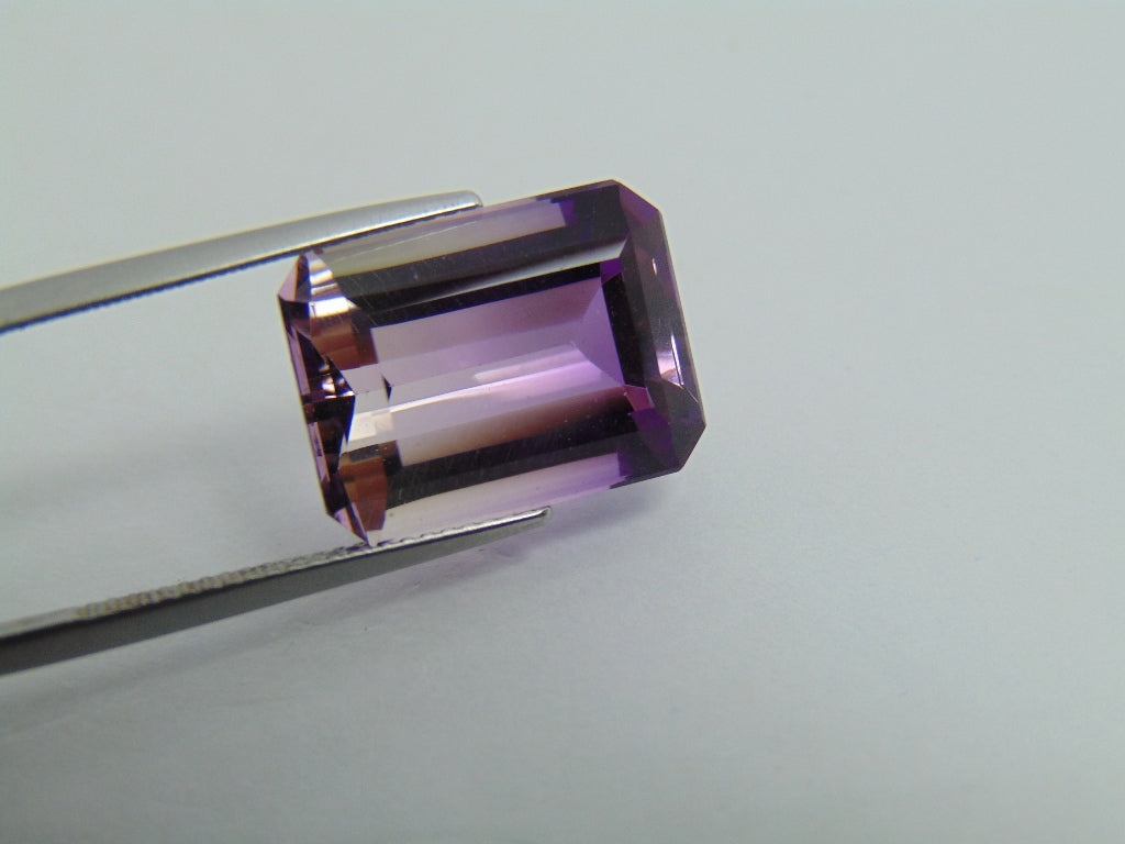 11.70cts Amethyst (Bicolor)