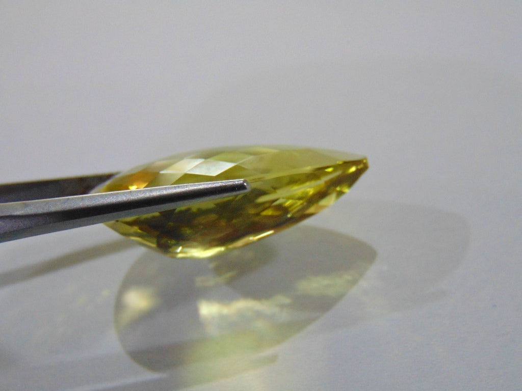 24.60ct Green Gold 28x16mm